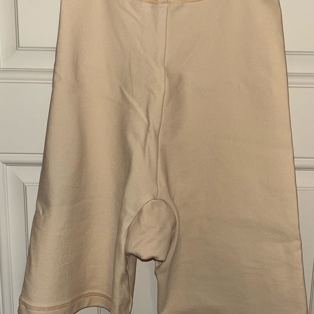 NWOT Rago 5XL Beige Long Leg Girdle - Picture 2 of 6